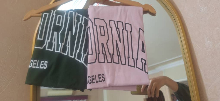 تیشرت کالیفرنیا رنگ صورتی و سبز